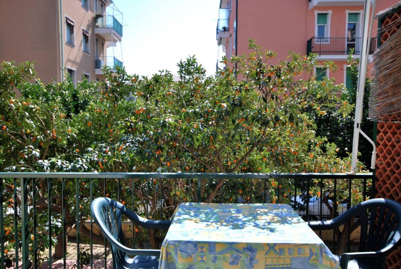 Appartamenti Con Giardino E Posto Auto Per Famiglie Finale Ligure Εξωτερικό φωτογραφία