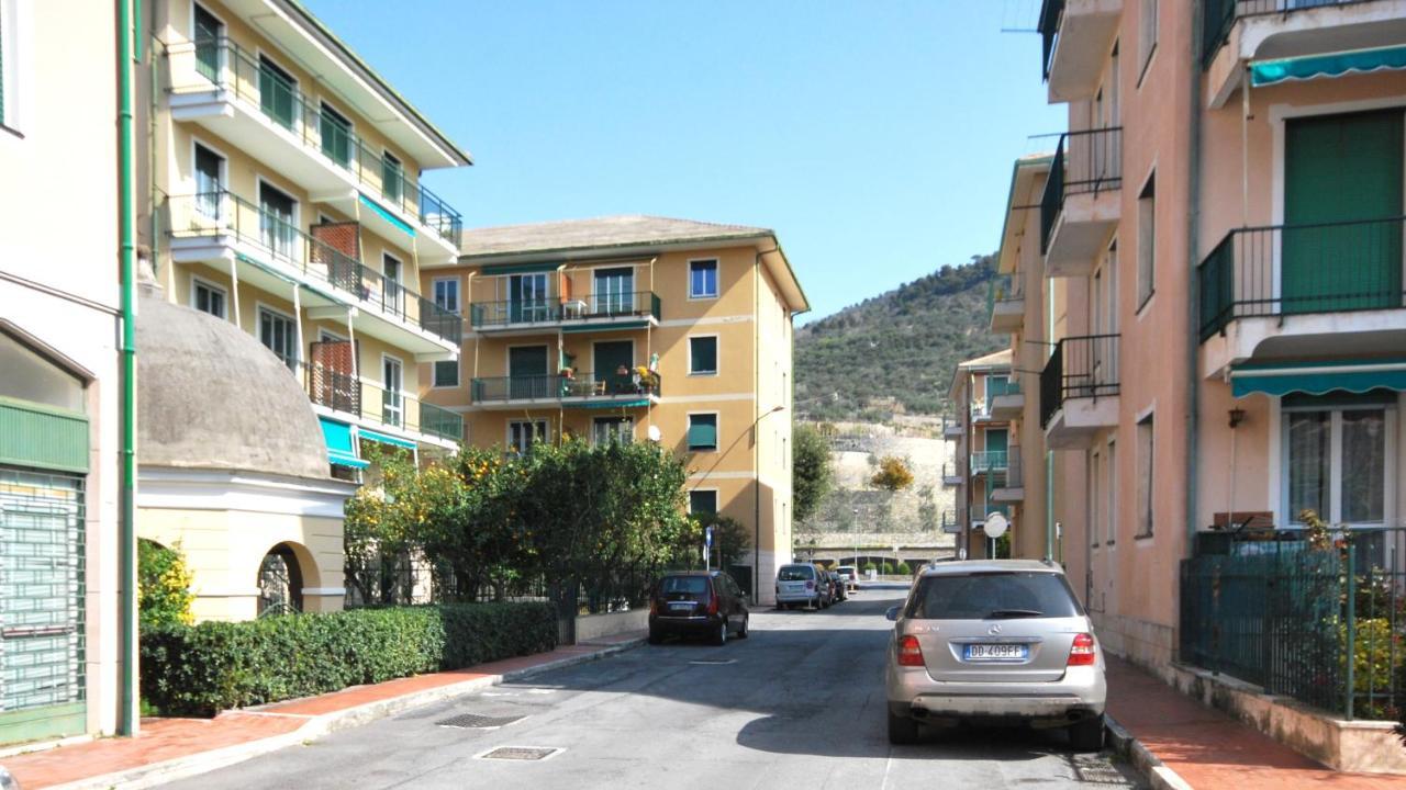 Appartamenti Con Giardino E Posto Auto Per Famiglie Finale Ligure Εξωτερικό φωτογραφία
